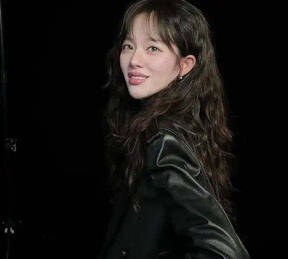 韩娱圈外貌争议_韩剧整容女明星_郑知苏外貌变化