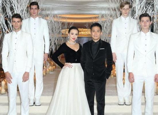 直击明星生日趴奢靡场面:大小S制服秀色诱老公