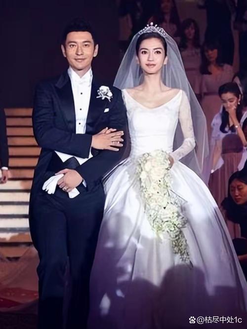 娱乐圈最盛大的婚礼_娱乐圈世纪婚礼_娱乐圈婚礼排行榜