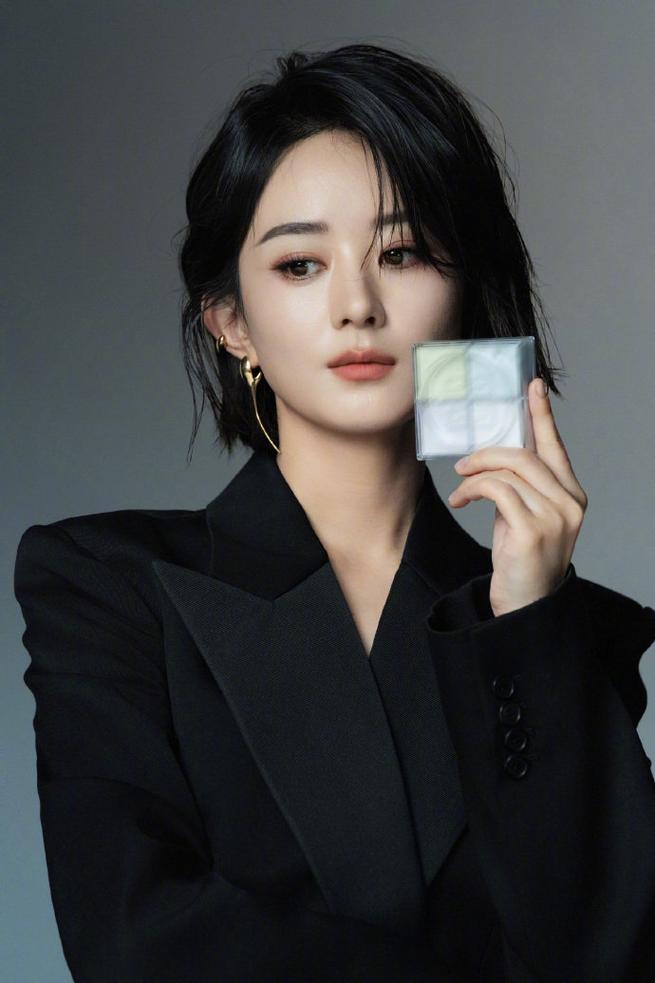 明星发型女_女明星减龄发型_明星发型减龄女图片