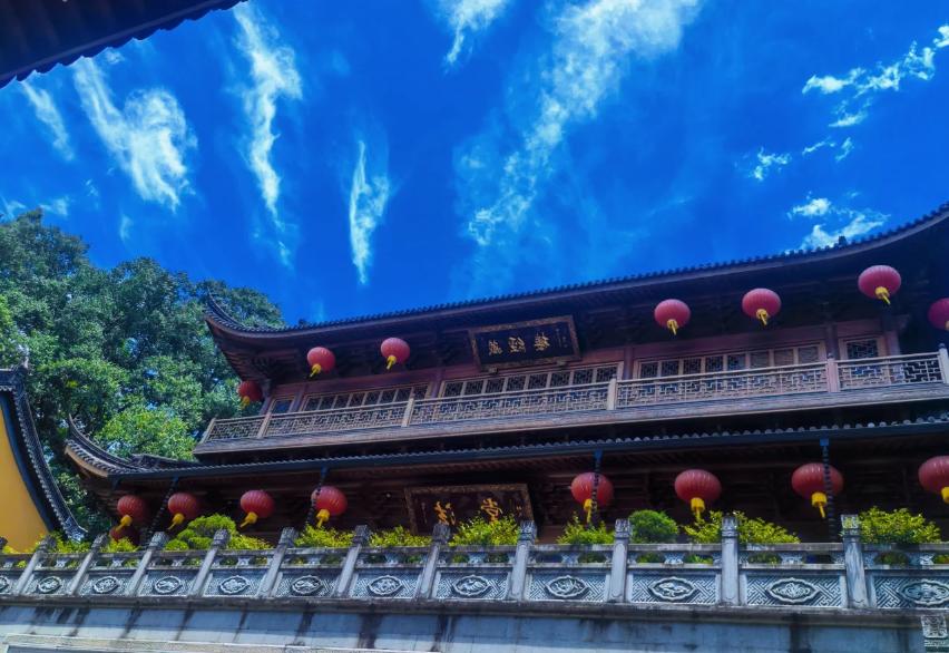 寺庙女网红经历_寺庙方丈安全提醒_网红的黑料网站有哪些,