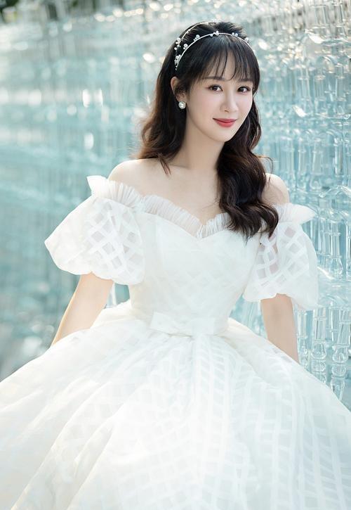 中国最美明星榜单 2023 女明星颜值排名 林志玲 迪丽热巴 王祖贤_中国十大的女明星排名榜